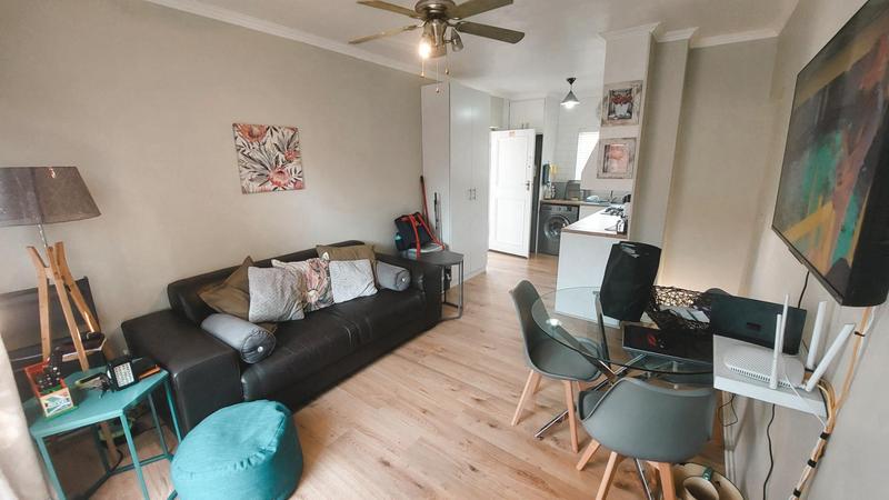 To Let 1 Bedroom Property for Rent in Oakglen Western Cape